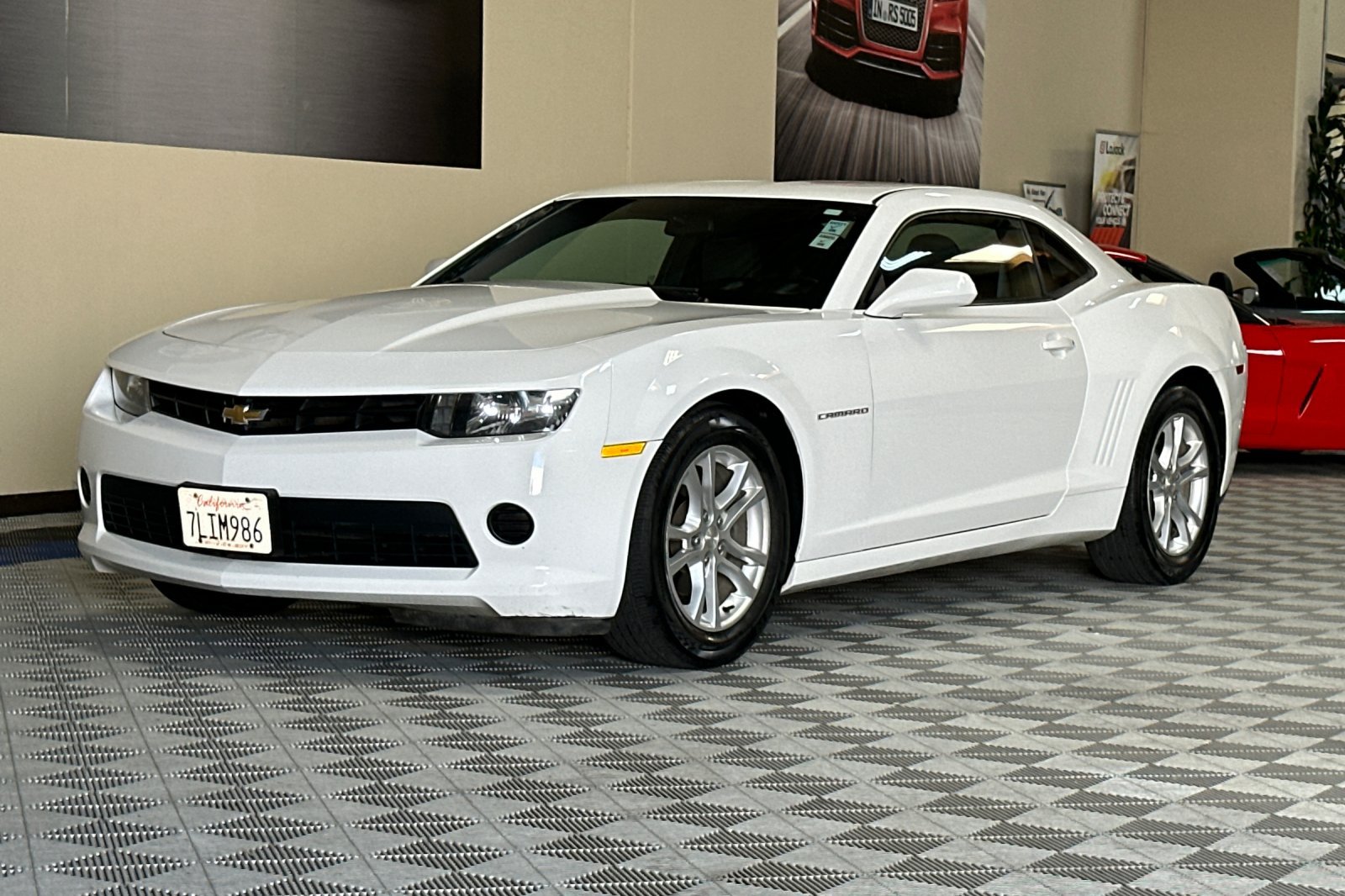 Used 2015 Chevrolet Camaro LS RWD image 8