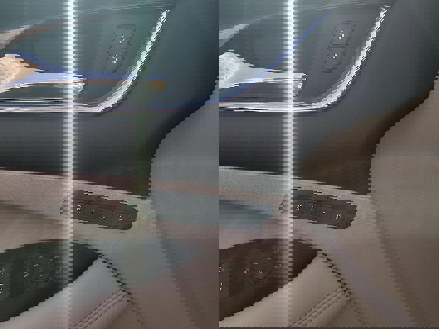 Used 2017 Buick LaCrosse Essence w/ Sun and Shade Package image 11