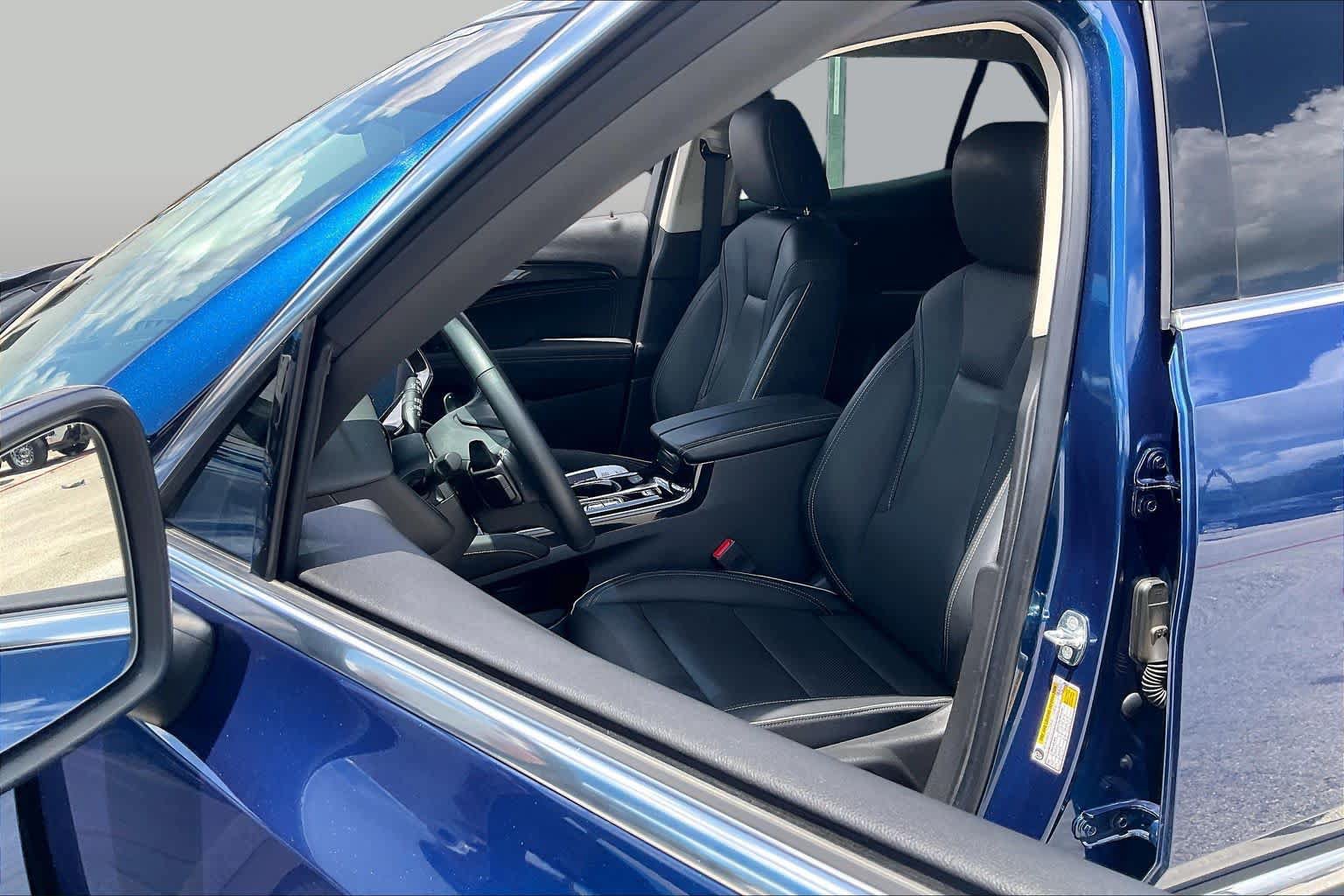 Used 2023 Buick Envision Essence FWD image 9