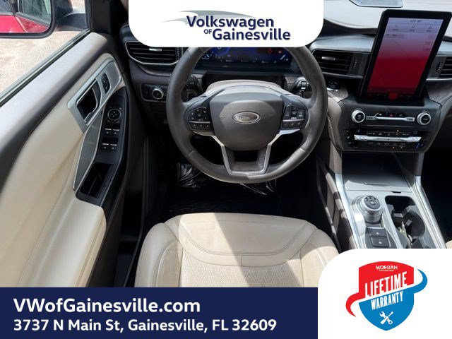 Used 2020 Ford Explorer Platinum w/ Premium Technology Package AWD/4WD image 17