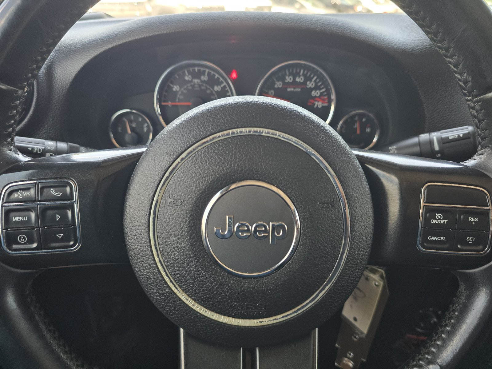 Used 2017 Jeep Wrangler Unlimited Rubicon AWD/4WD image 25