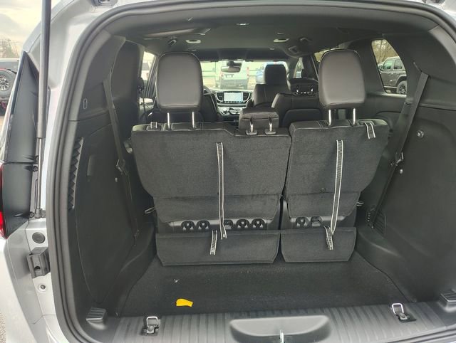 New 2026 Chrysler Pacifica Select image 33