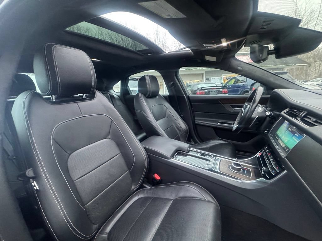 Used 2020 Jaguar XF Checkered Flag AWD/4WD image 23