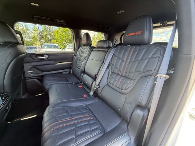 New 2025 Nissan Armada PRO-4X AWD/4WD image 14
