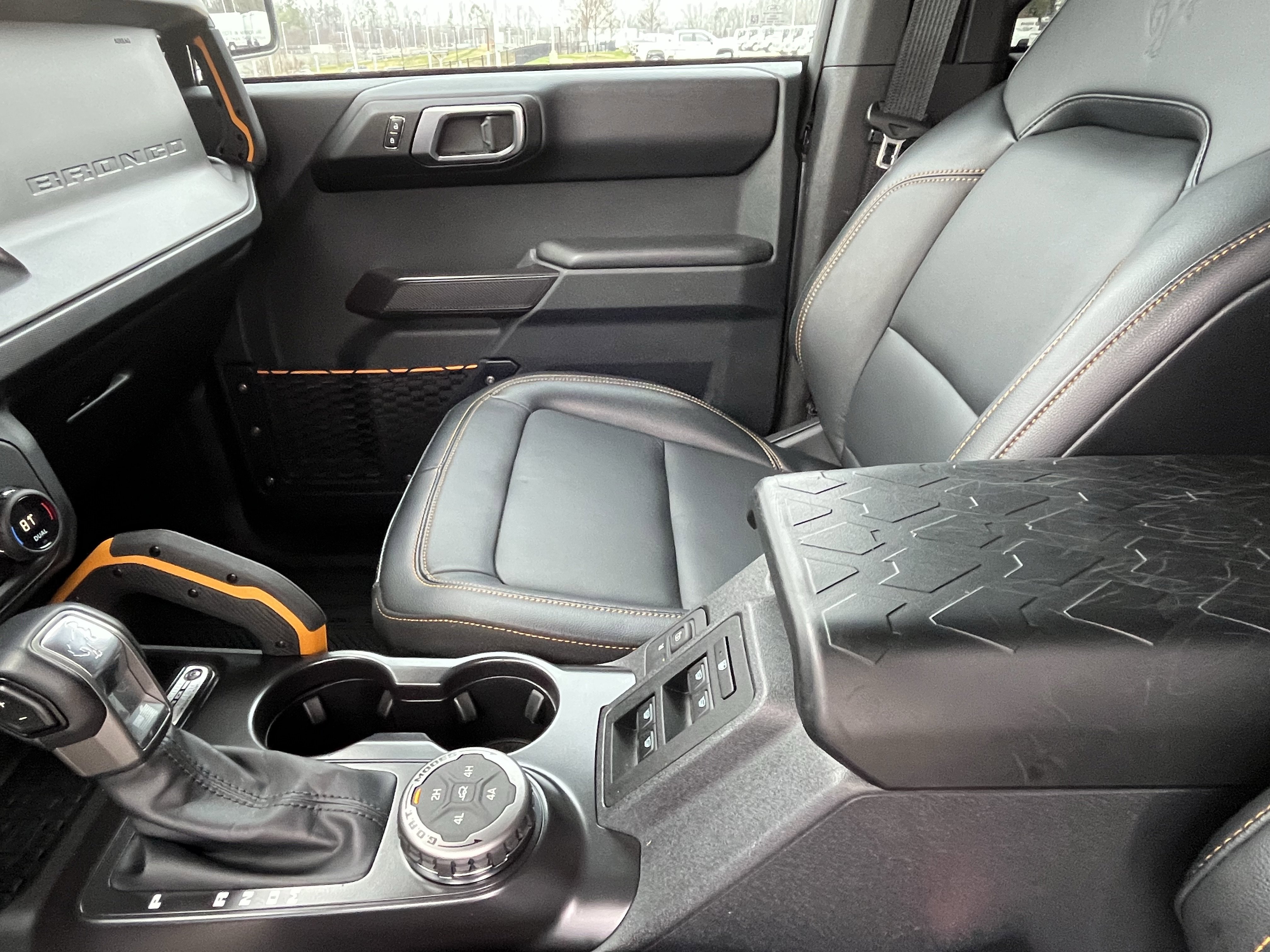 Used 2024 Ford Bronco Badlands image 26