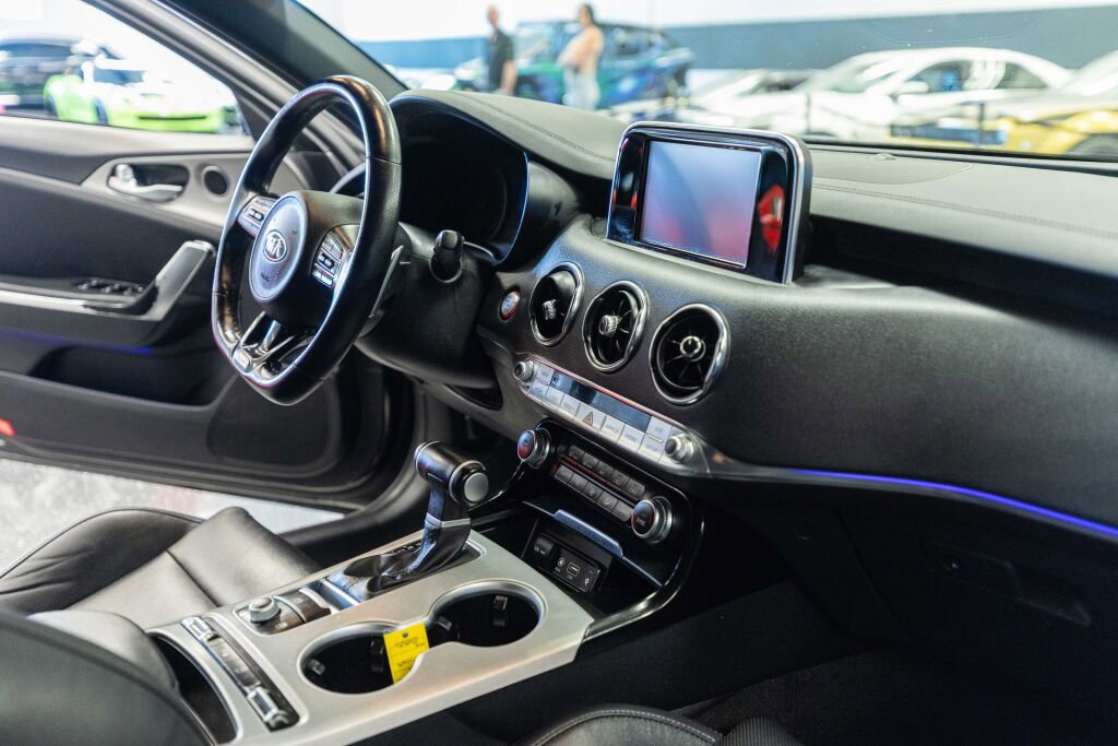 Used 2020 Kia Stinger GT image 10