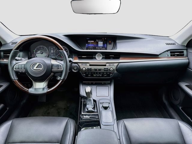Used 2016 Lexus ES 350 w/ Premium Package w/Wood Trim FWD image 15