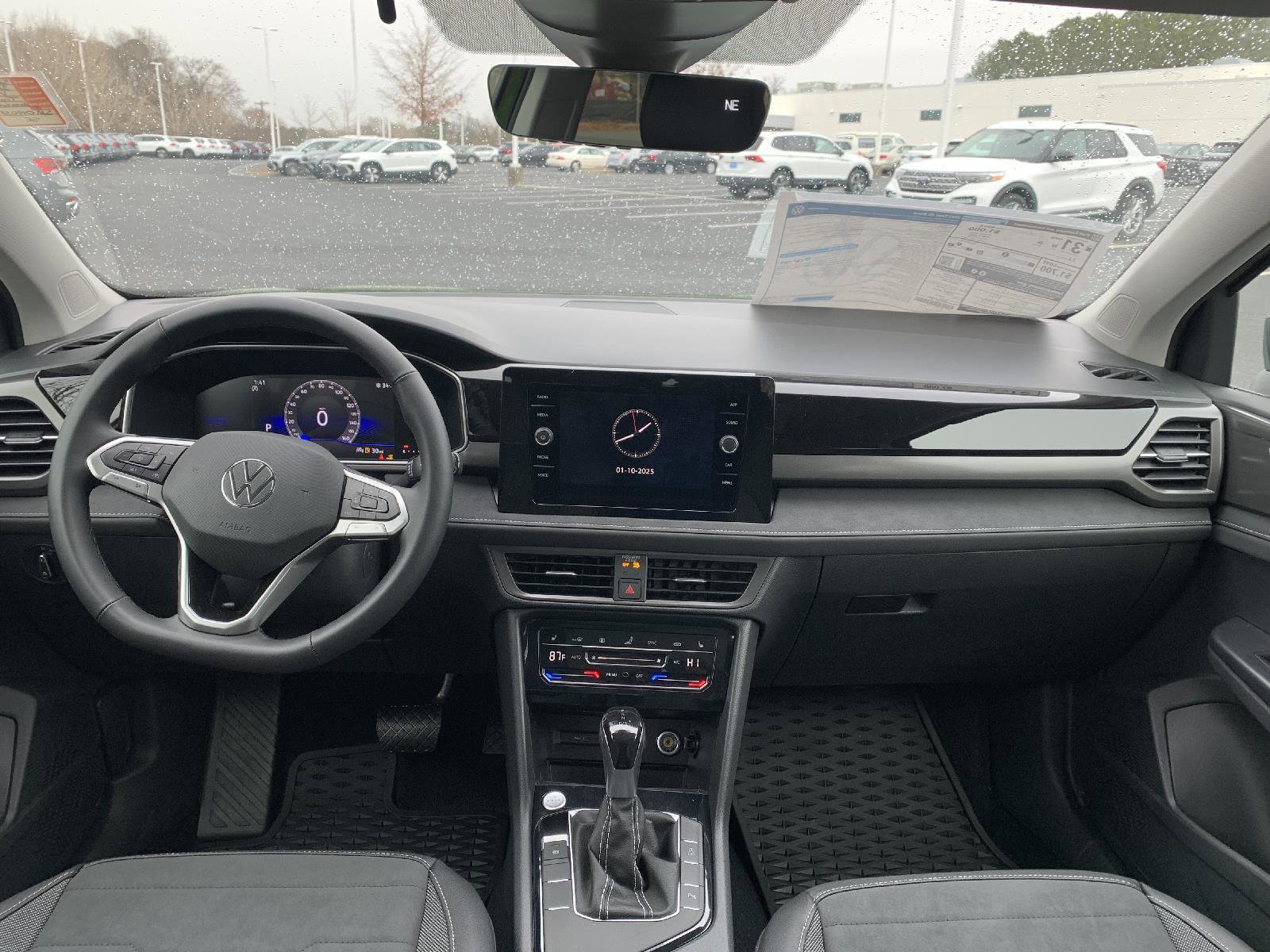 Used 2025 Volkswagen Taos SE w/ Taos Adventure Package (SXB) image 28