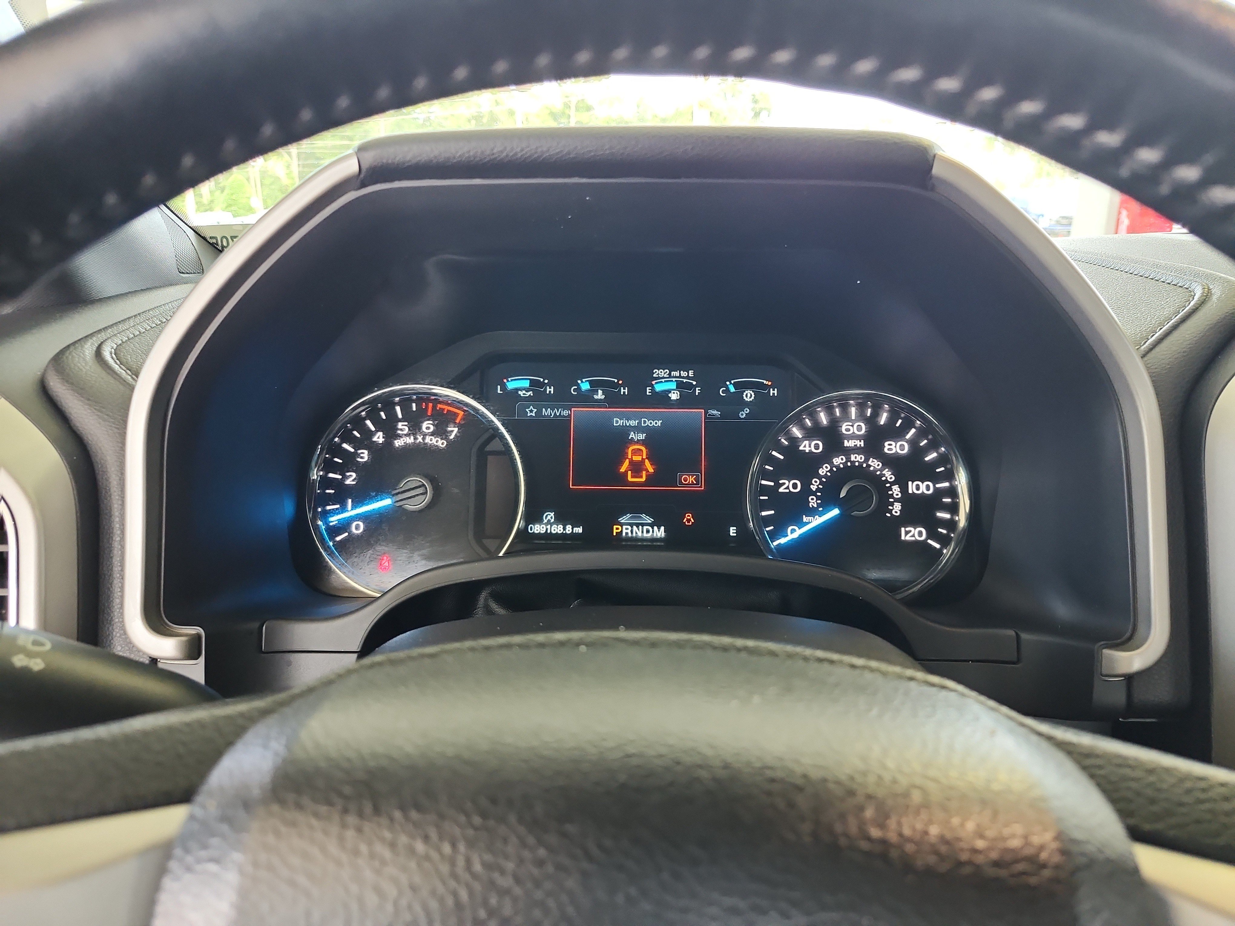 Used 2018 Ford F150 Lariat w/ Equipment Group 502A Luxury AWD/4WD image 11