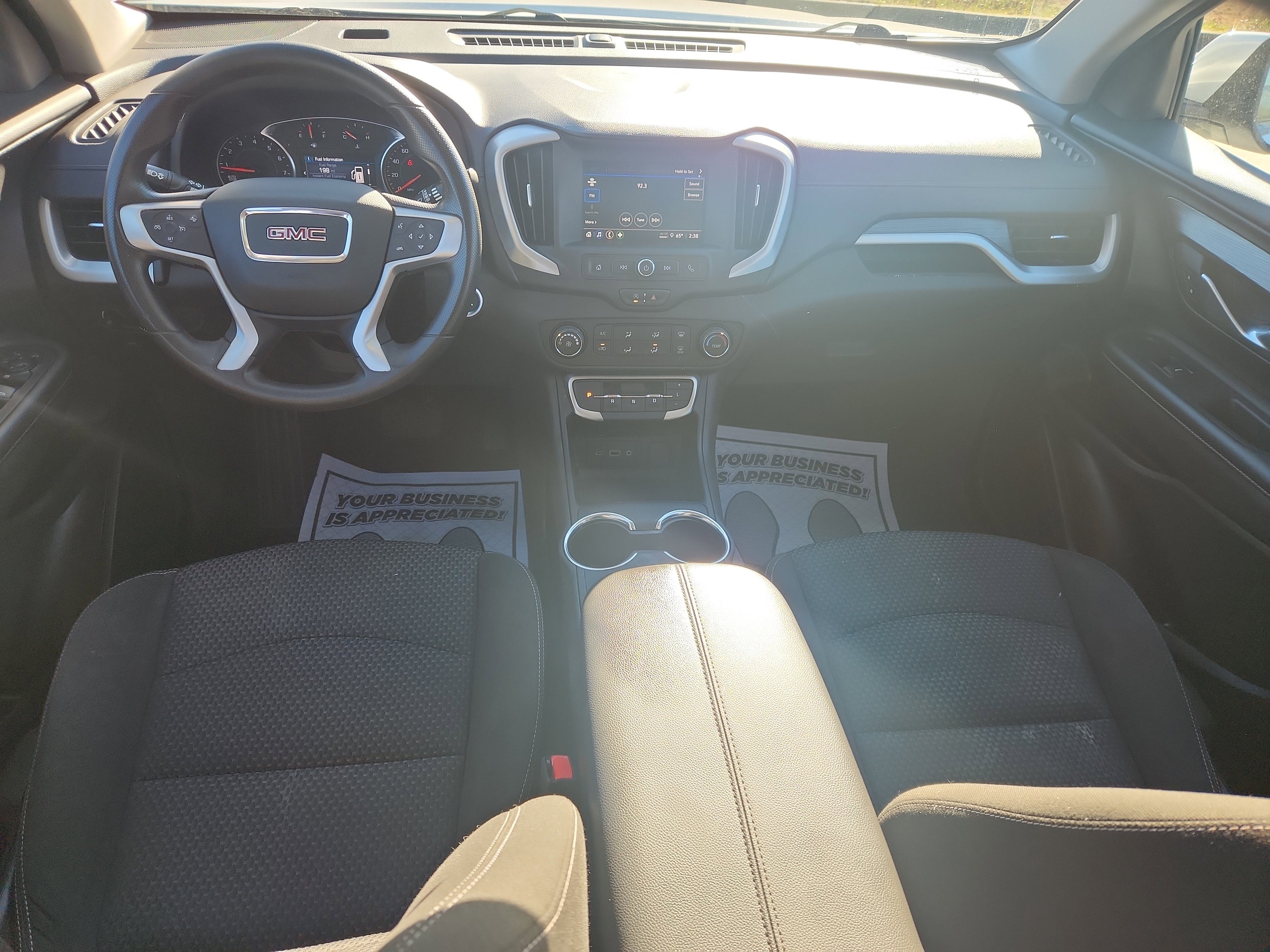 Used 2024 GMC Terrain SLE image 35