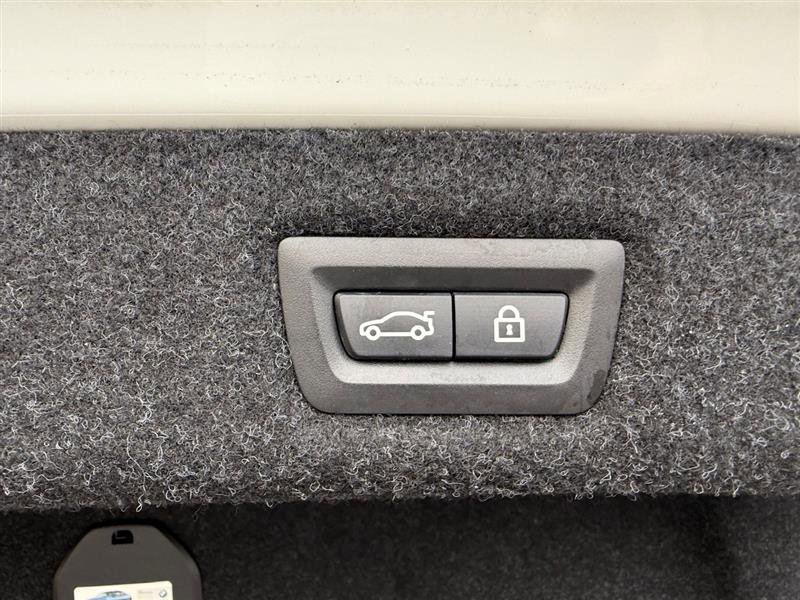 Used 2018 BMW M550i xDrive M550i AWD w/EXECUTIVE & DRIVE image 22