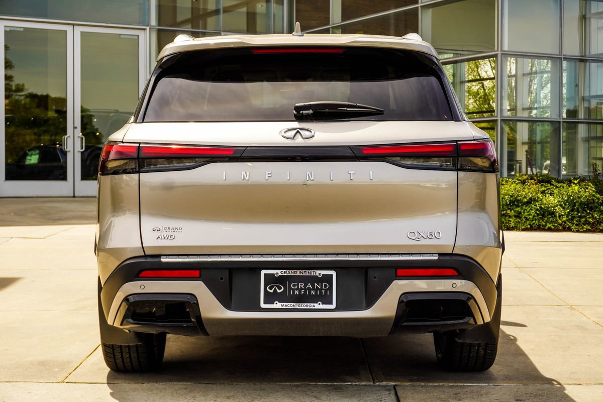 Used 2023 INFINITI QX60 Luxe w/ Cargo Package image 11