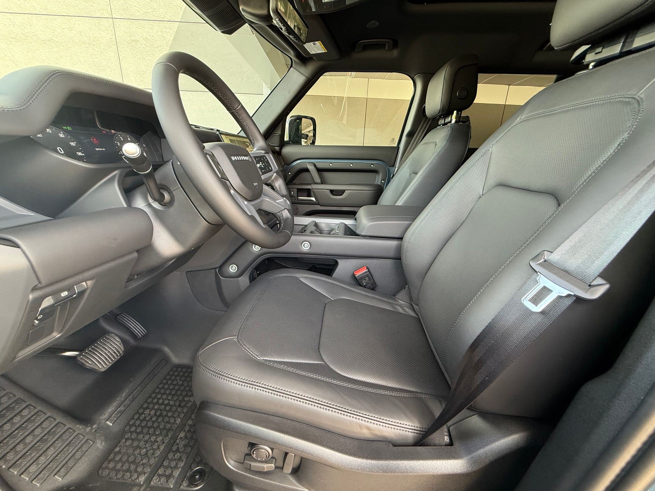 New 2026 Land Rover Defender 110 S AWD/4WD image 5
