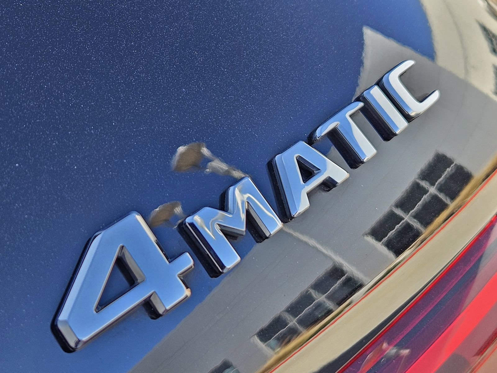 Used 2025 Mercedes-Benz GLB 250 4MATIC image 17