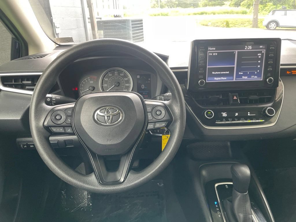 Used 2020 Toyota Corolla LE FWD image 18