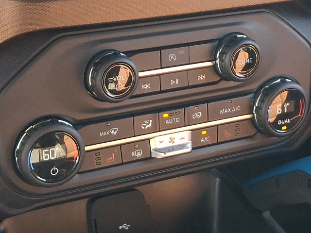 Used 2023 Ford Bronco Outer Banks AWD/4WD image 13