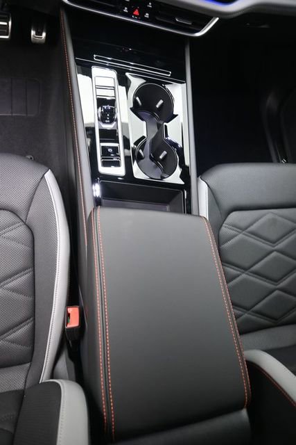 New 2026 Volkswagen Atlas Peak Edition image 31