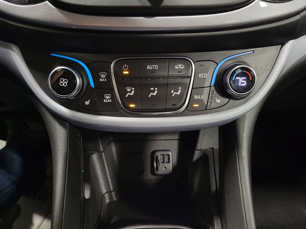 Used 2019 Chevrolet Volt LT w/ Comfort Package image 18