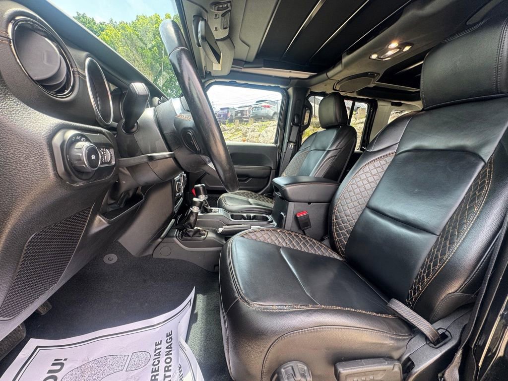 Used 2022 Jeep Wrangler Unlimited Sahara AWD/4WD image 15