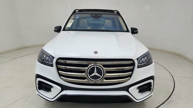 Used 2024 Mercedes-Benz GLS 450 4MATIC image 2
