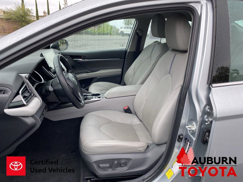 Certified 2021 Toyota Camry XLE FWD image 29