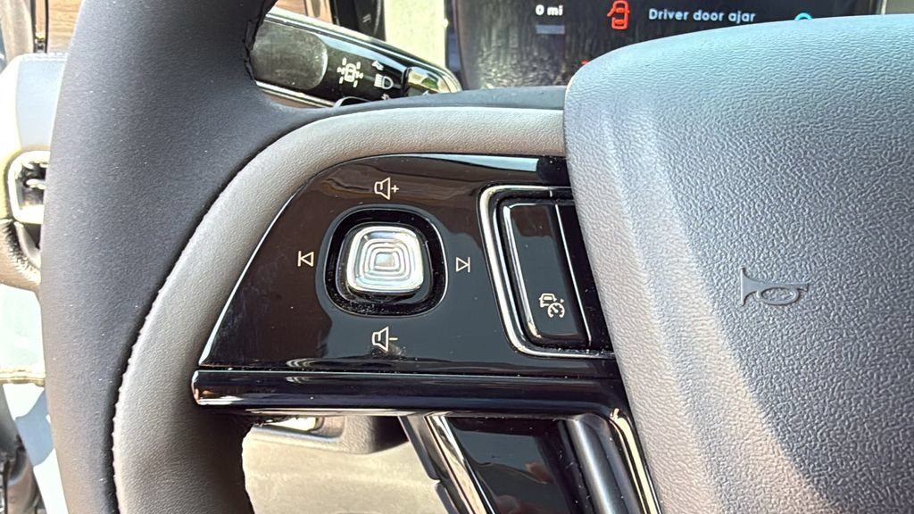Used 2024 Lincoln Corsair Grand Touring AWD/4WD image 9