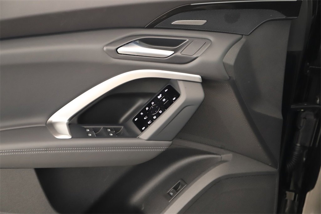 New 2025 Audi Q5 Premium Plus image 22