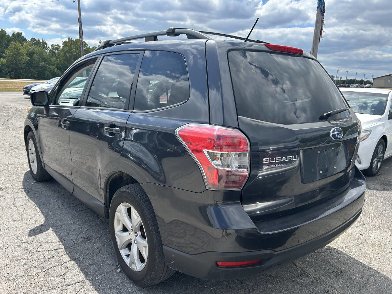 Used 2014 Subaru Forester 2.5i Premium w/ All-Weather Package image 3