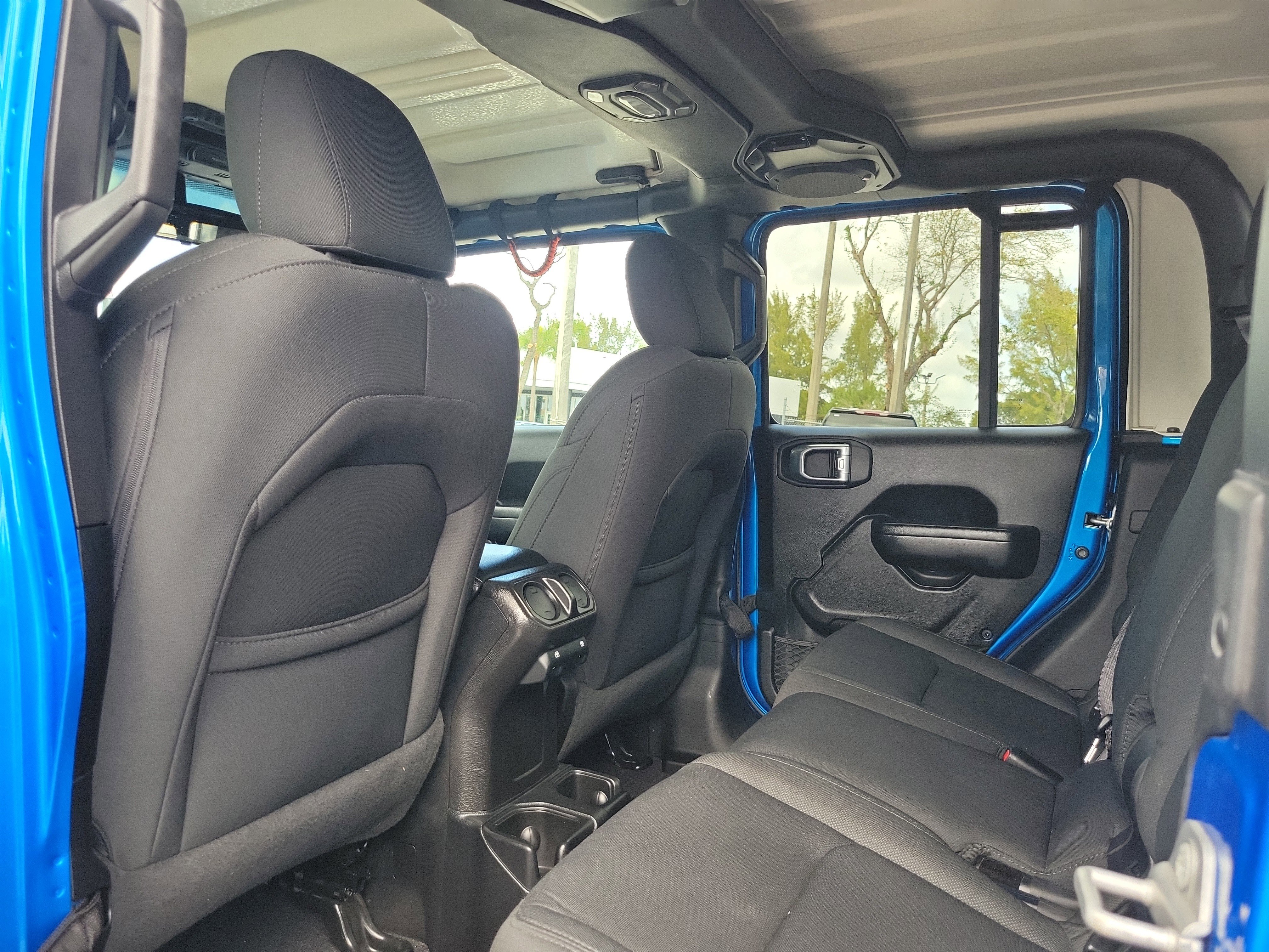 Used 2021 Jeep Gladiator Sport image 13