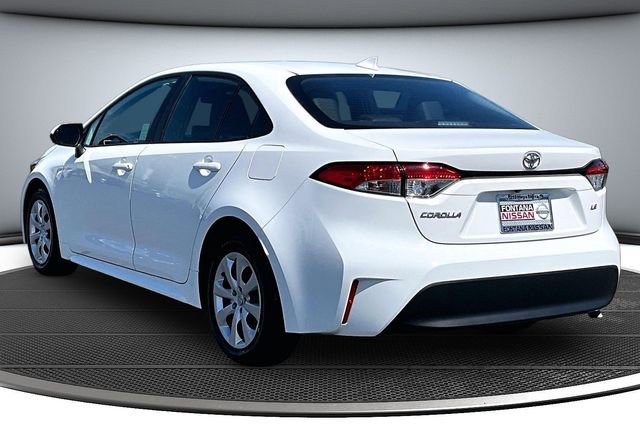 Used 2025 Toyota Corolla LE image 4