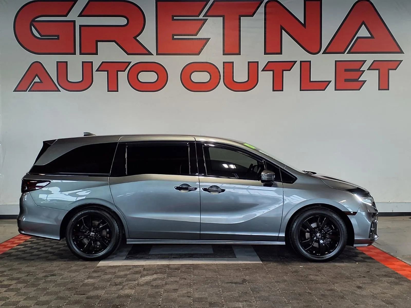 Used 2018 Honda Odyssey Elite image 1