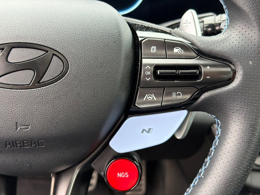 Used 2025 Hyundai Elantra N image 25