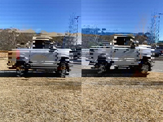 Used 2025 Ford F250 XLT image 37