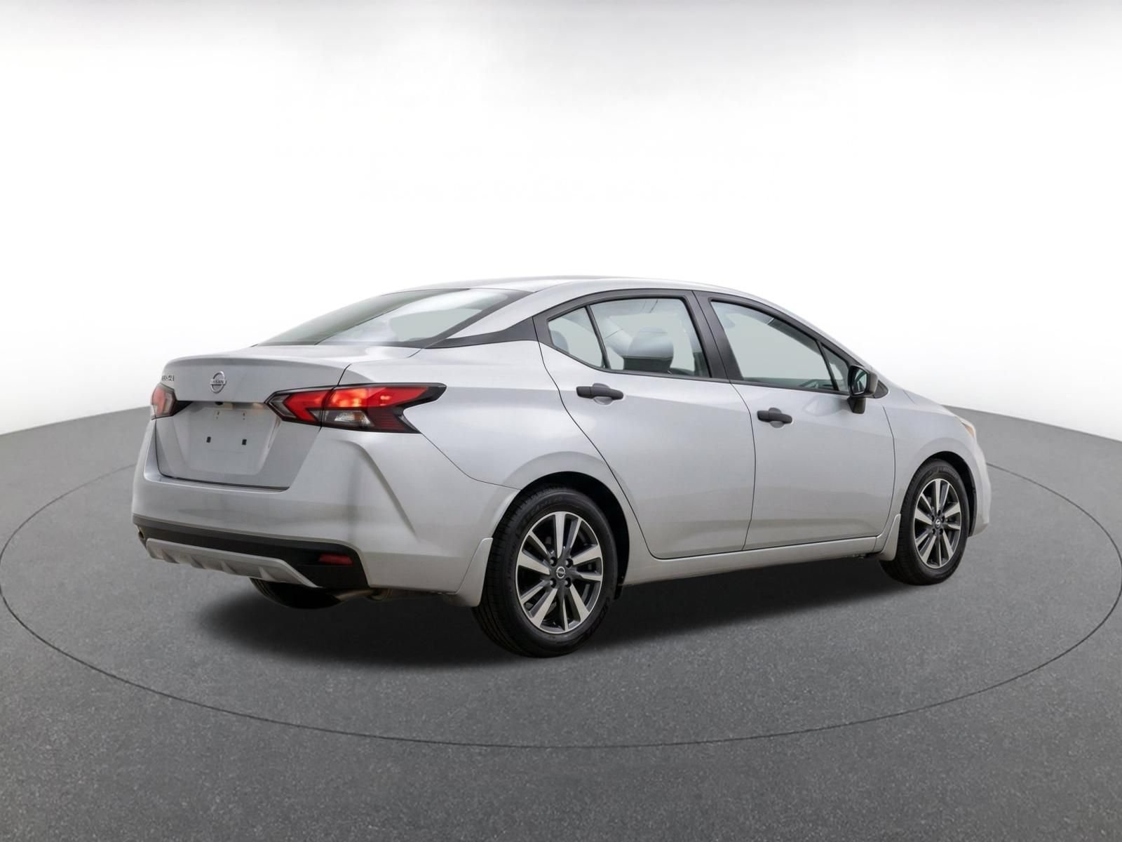Used 2025 Nissan Versa SV FWD image 8