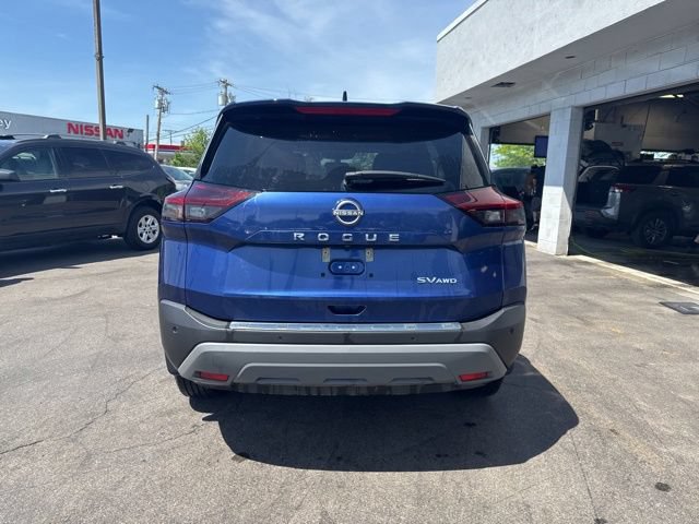 Used 2023 Nissan Rogue SV AWD/4WD image 3