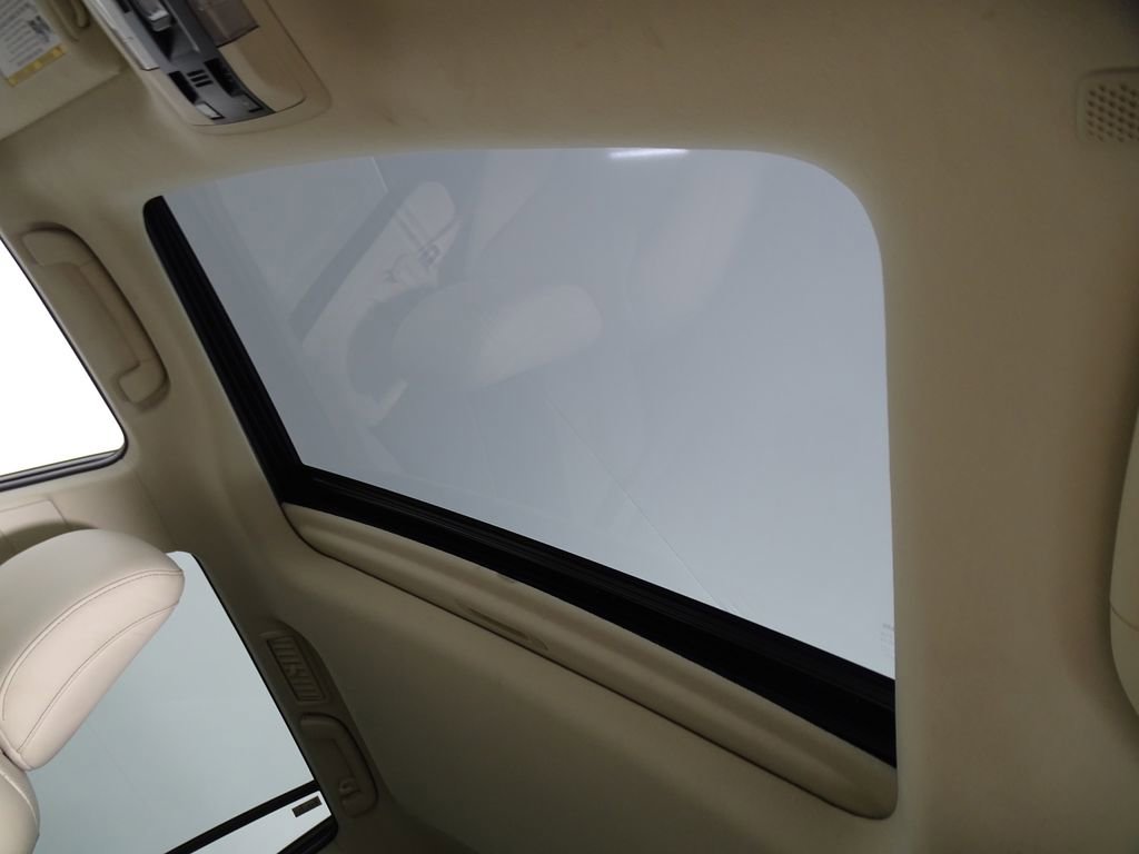 Used 2023 Lexus GX 460 Luxury w/ Sport Design Package image 7