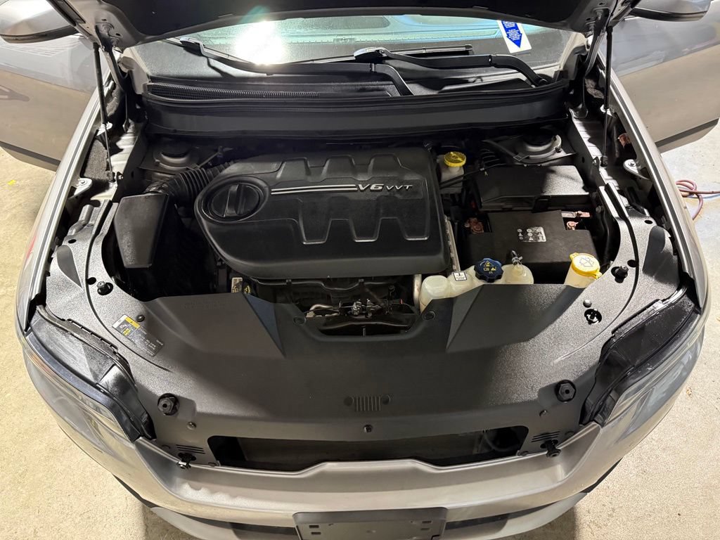 Certified 2020 Jeep Cherokee Limited AWD/4WD image 33