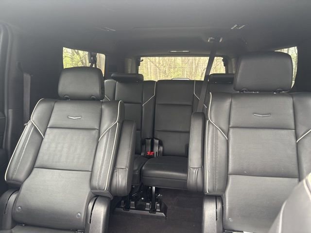 Used 2022 Cadillac Escalade ESV Premium Luxury image 4