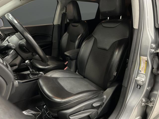 Used 2021 Jeep Compass Latitude image 4