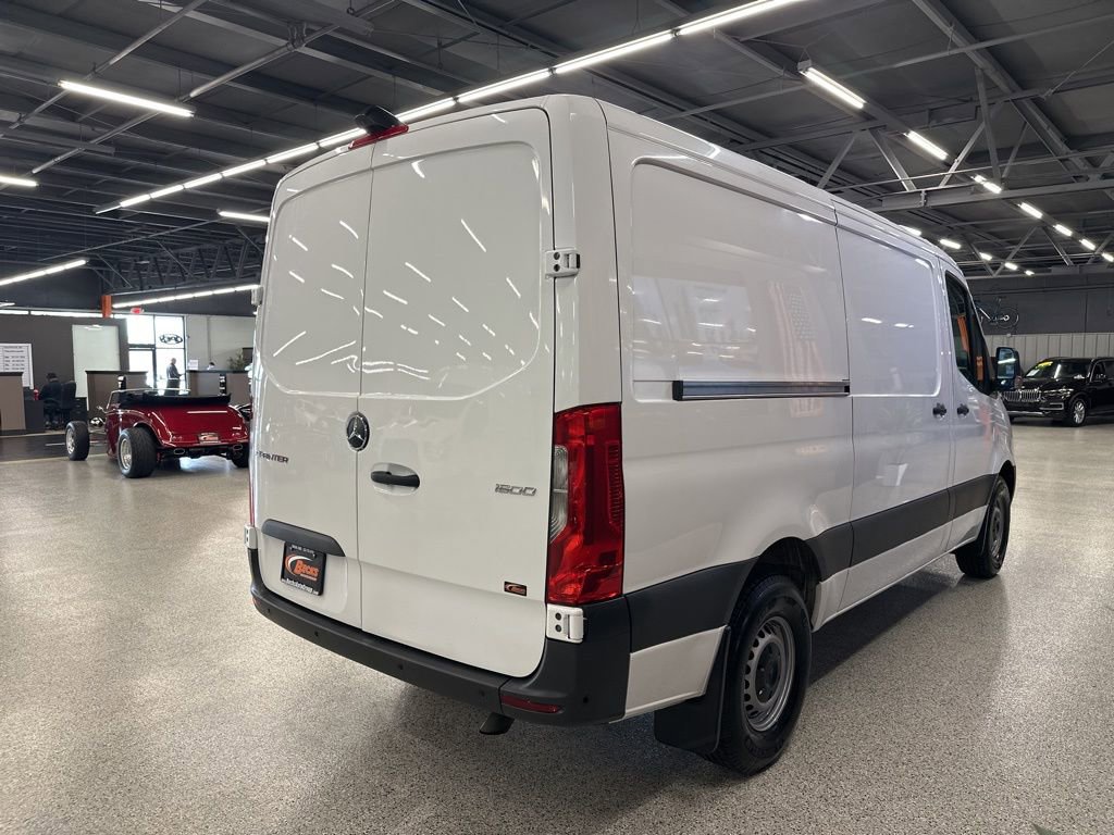 Used 2022 Mercedes-Benz Sprinter 1500 image 3