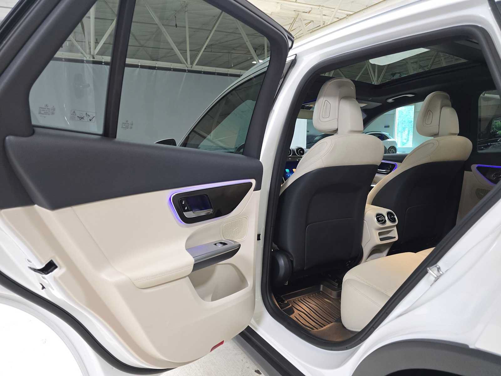 Certified 2026 Mercedes-Benz GLC 300 4MATIC image 16