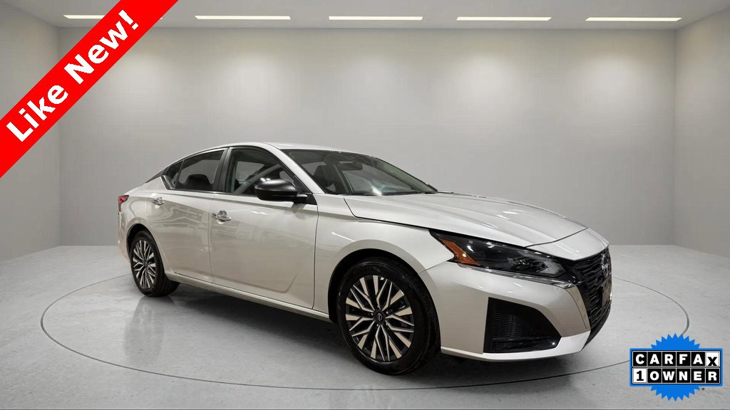 Used 2025 Nissan Altima 2.5 SV