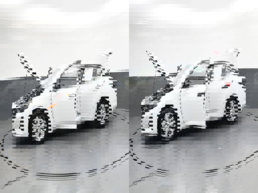 Used 2025 Nissan Sentra S image 45