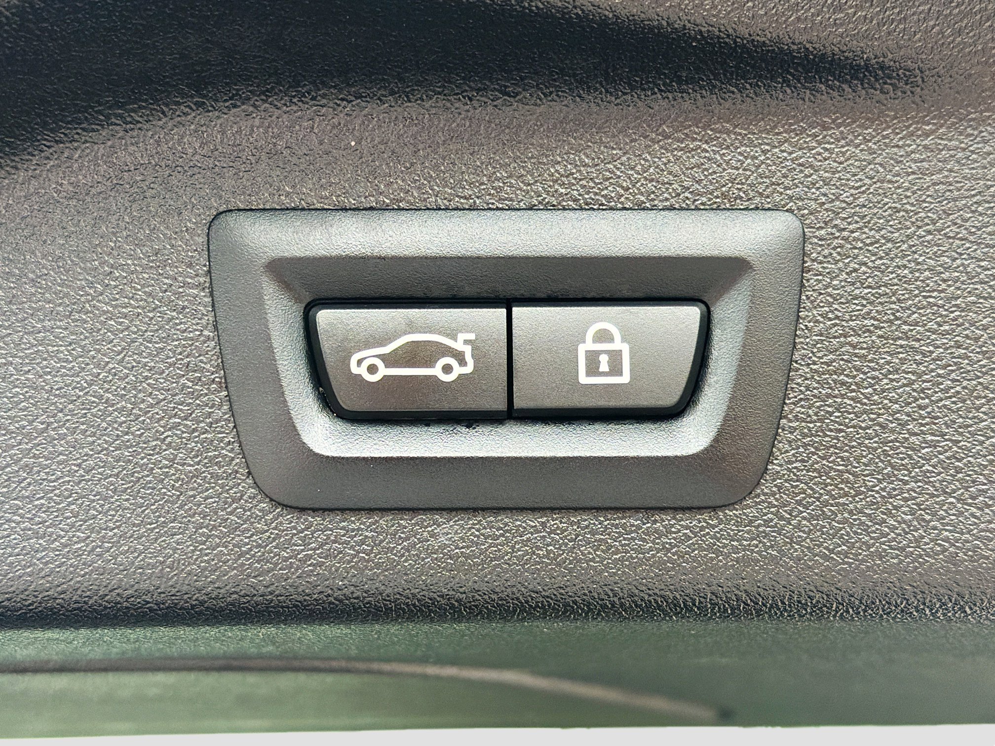 Used 2022 BMW X7 xDrive40i w/ Executive Package image 12