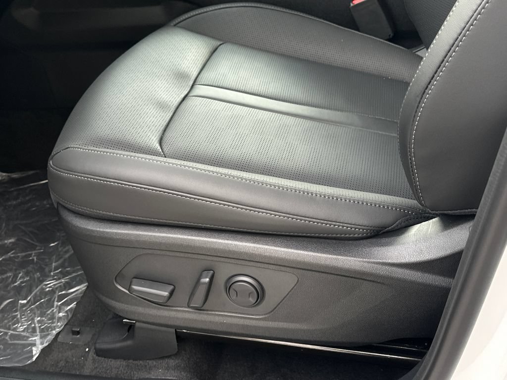 New 2026 Kia Sorento S FWD image 19