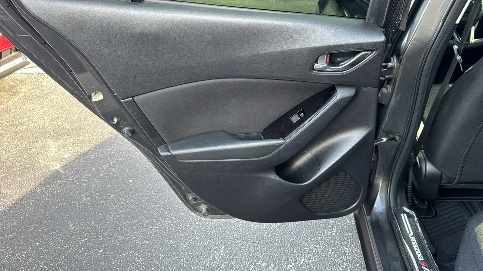 Used 2018 MAZDA MAZDA3 Sport w/ Preferred Equipment Package FWD image 18