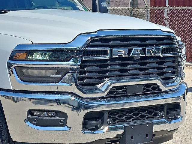 New 2025 RAM 2500 Big Horn AWD/4WD image 7