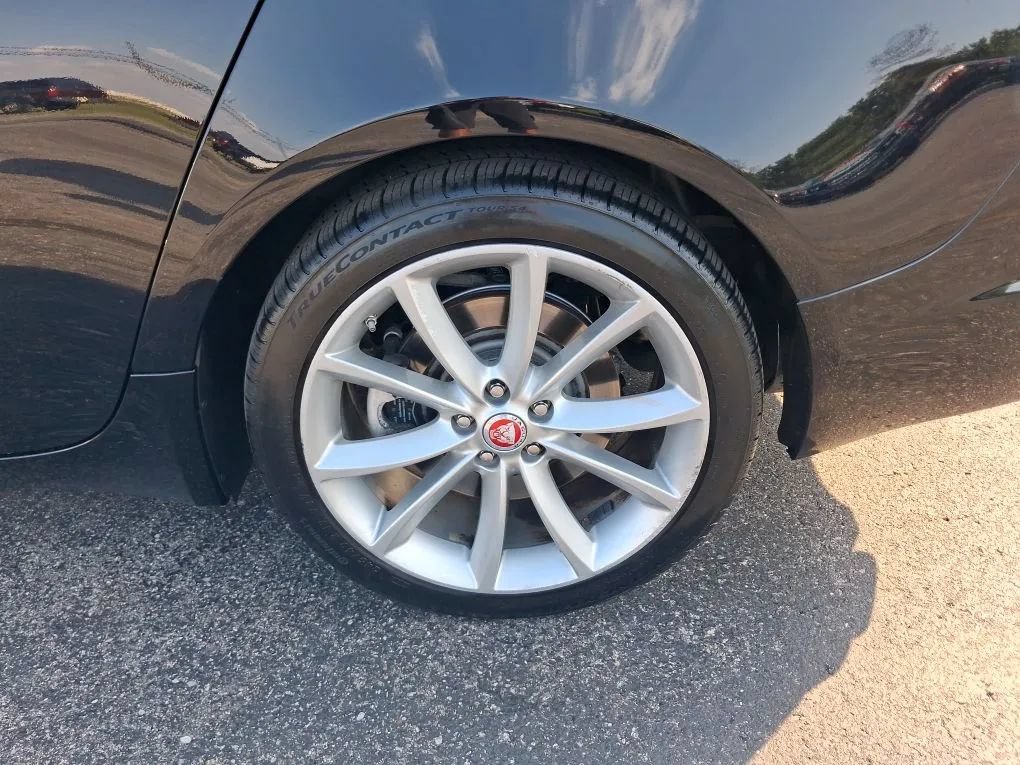 Used 2015 Jaguar XF Sport AWD/4WD image 13