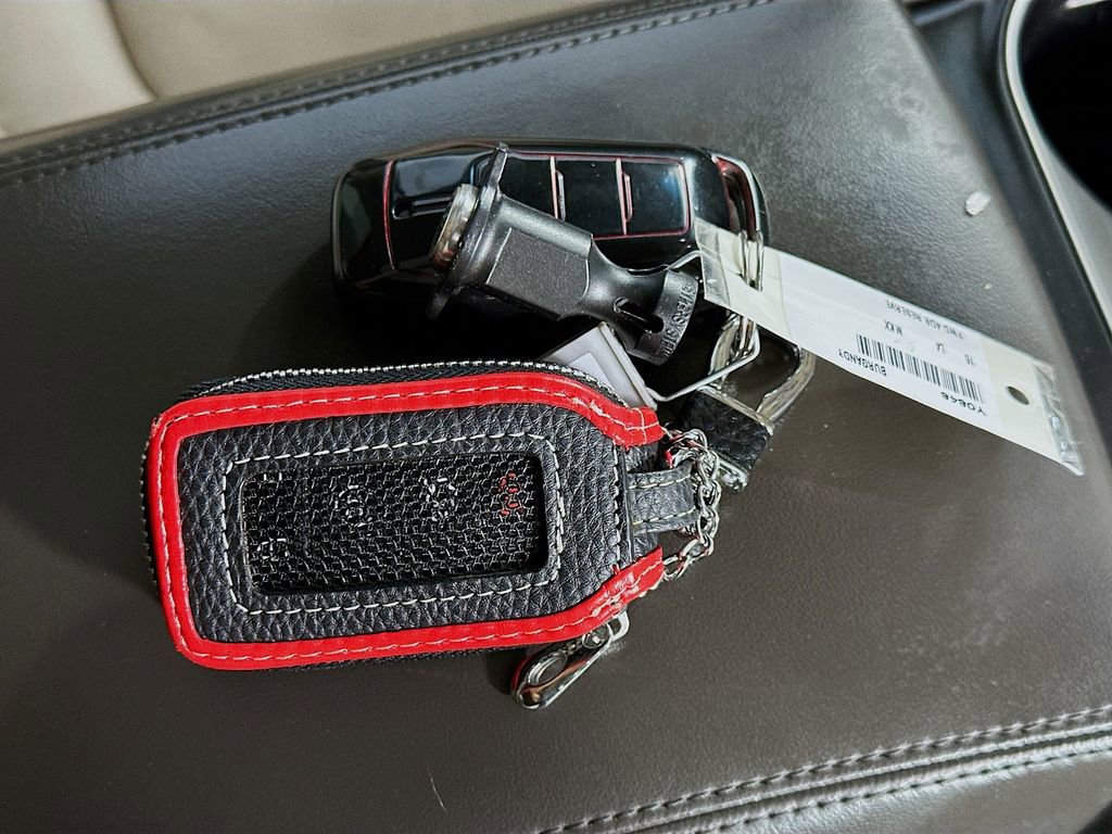 Used 2016 Lincoln MKX Reserve FWD image 36