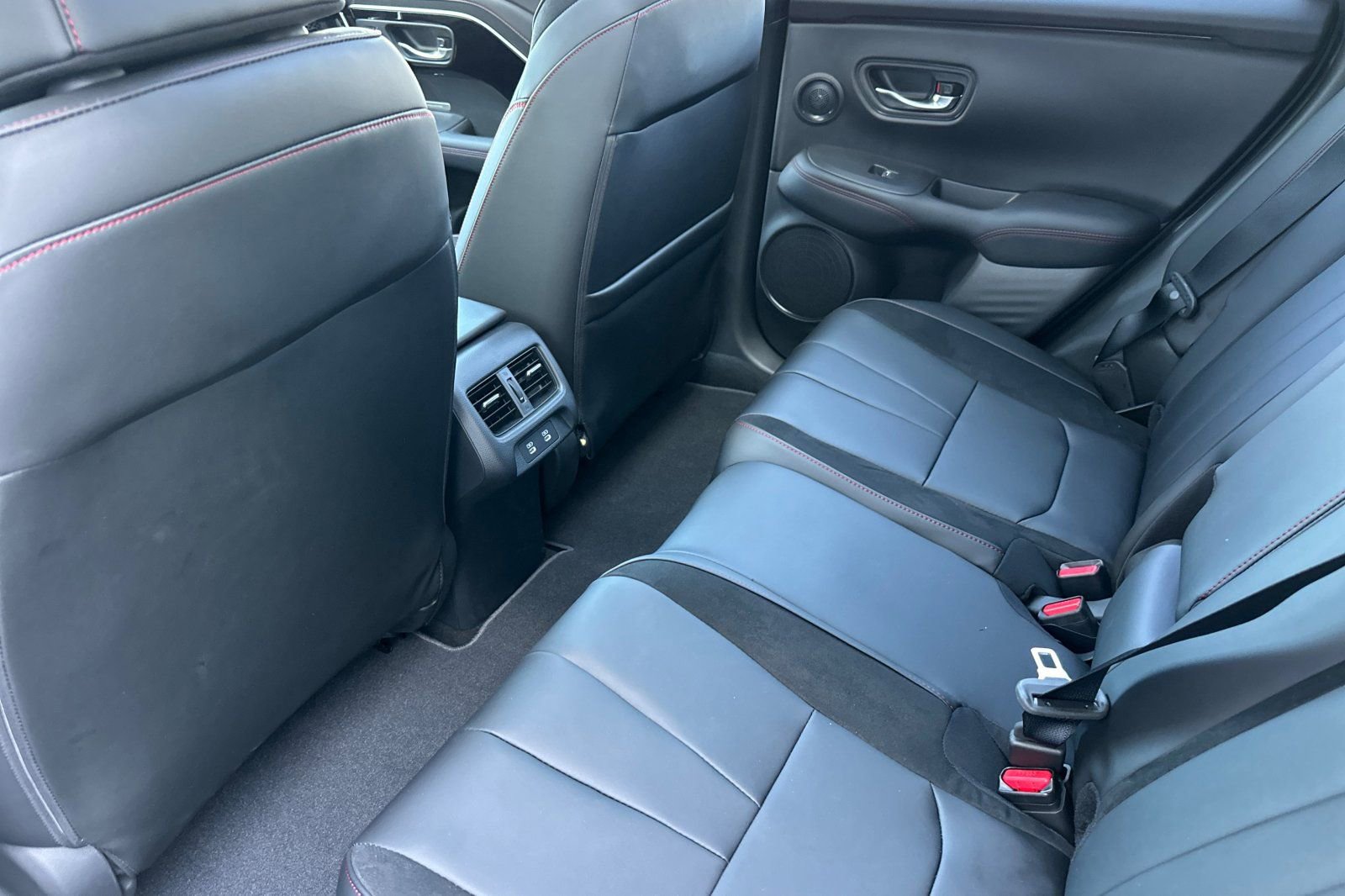 New 2025 Acura ADX A-Spec image 10